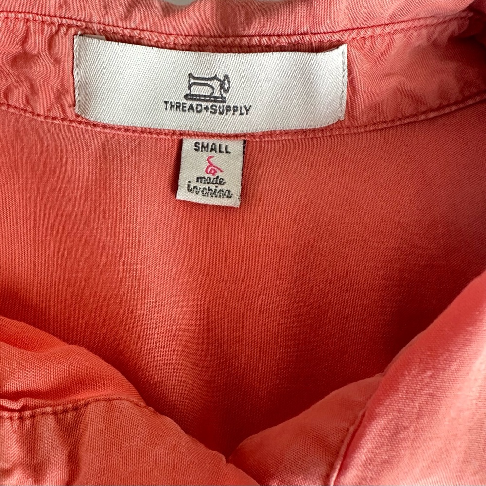 Thread & Supply Women’s Coral Lyocell Button Front Roll Sleeve Blouse Size Small - Picture 10 of 16